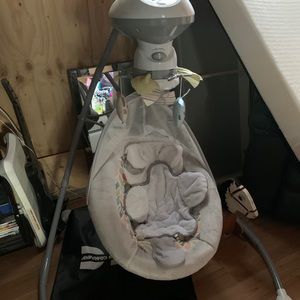 Baby swing